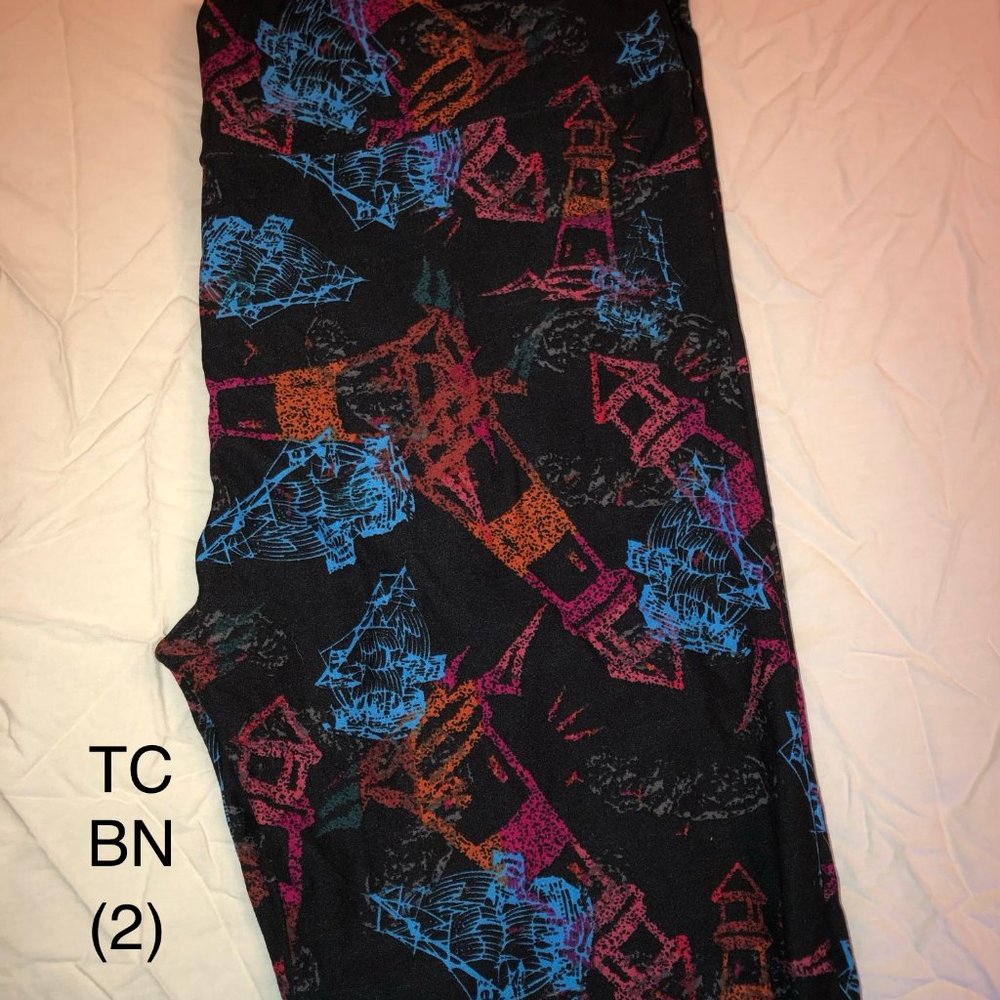 LULAROE LEGGINGS - TC BRAND NEW LIGHTHOUSES